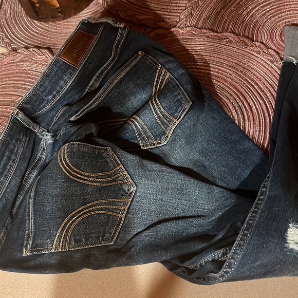 NWT HOLLISTER JEANS , 9R , 29W light & dark jeans - Picture 4 of 4